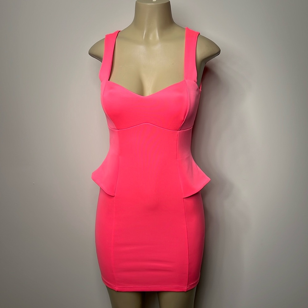 Mystic small pink/orange peplum mini dress
